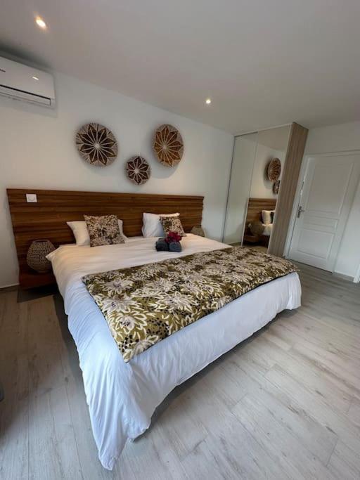 Orient Bay, Appartement Heliconia. كول دي ساك المظهر الخارجي الصورة